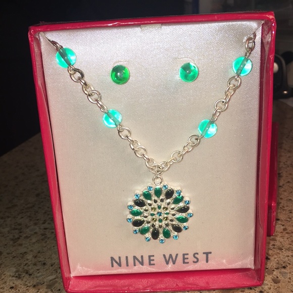 Nine West NEW box Teal green blue inlaid earring necklace Silvertone gift set - Picture 16 of 17